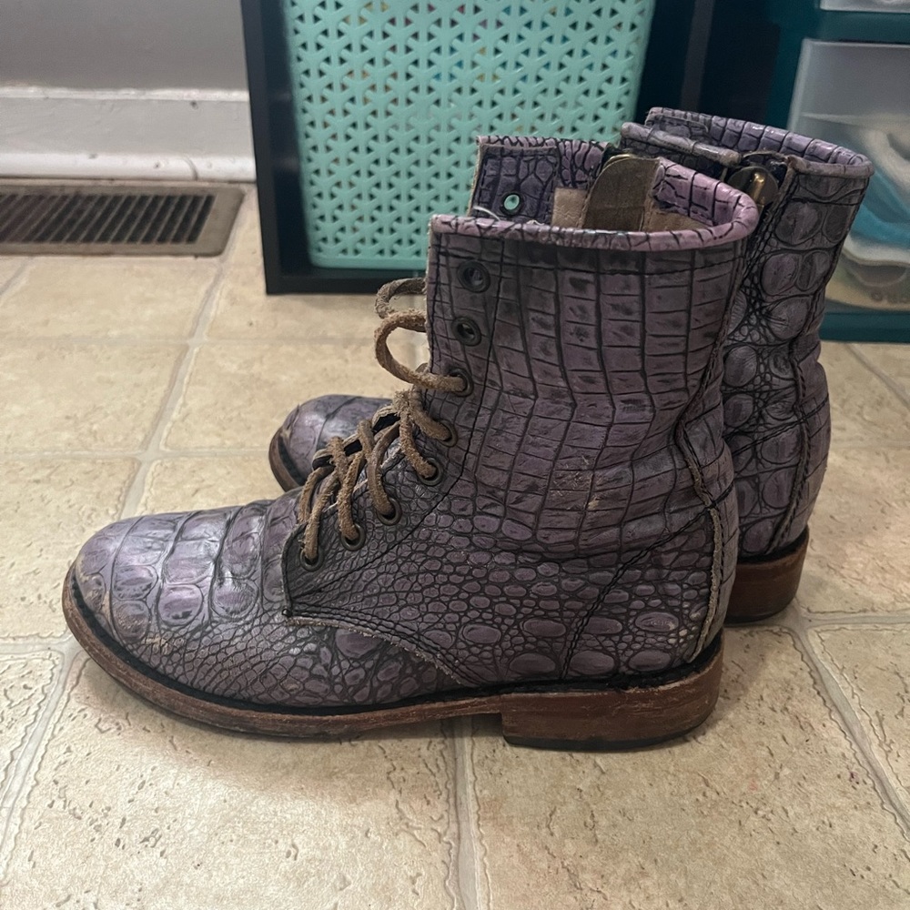 Freebird by Steven Manchester purple croc boot size 8 us women’s